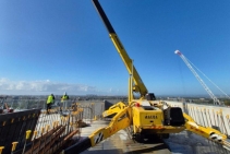 	Why Mini Cranes Are the Best Choice for Indoor and Rooftop Projects	